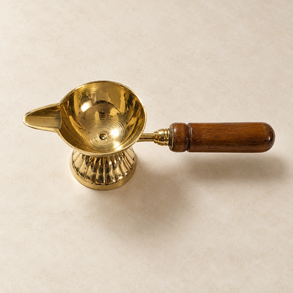 One Mukhi Akhand Brass Diya With Wooden Handle - 4 inch
